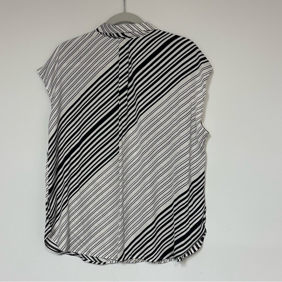 Nine West Black and White Diagonal Striped Sleeveless Workwear Blouse Plus 0XL - Picture 3 of 7